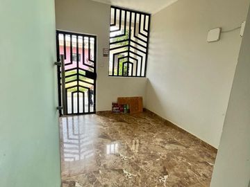Tarapoto es el centro, ok. ¿Pero has visto cómo crece La Banda de Shilcayo? Esta casa de 3 pisos en La Banda de Shilcayo te ofrece 'otra perspectiva'.