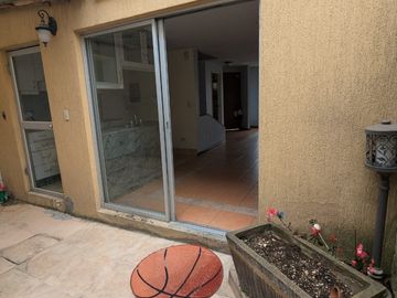 CASA DE VENTA 3 DORMITORIOS DENTRO DE CONJUNTO EN CARCELEN CERCA A TERMINAL TERRESTRE