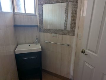 CASA DE VENTA 3 DORMITORIOS DENTRO DE CONJUNTO EN CARCELEN CERCA A TERMINAL TERRESTRE
