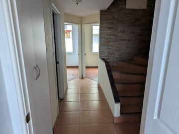 CASA DE VENTA 3 DORMITORIOS DENTRO DE CONJUNTO EN CARCELEN CERCA A TERMINAL TERRESTRE