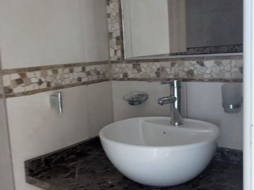 CASA DE VENTA 3 DORMITORIOS DENTRO DE CONJUNTO EN CARCELEN CERCA A TERMINAL TERRESTRE
