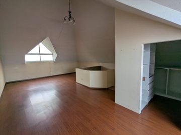 CASA DE VENTA 3 DORMITORIOS DENTRO DE CONJUNTO EN CARCELEN CERCA A TERMINAL TERRESTRE