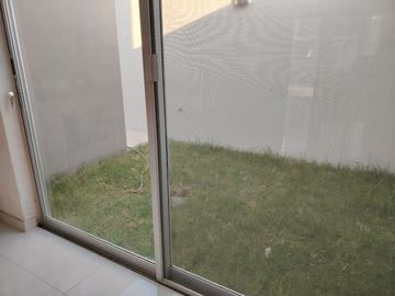 CASA EN VENTA FRACCIONAMIENTO SENDEROS DE MONTE VERDE 4 RECAMARAS Y ROOF GARDEN
