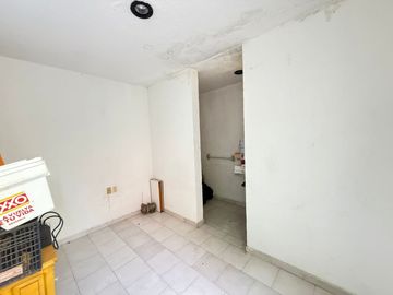 CASA EN VENTA  4 REC. EN AV PERIODISMO $3,200,000