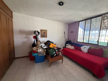 CASA EN VENTA  4 REC. EN AV PERIODISMO $3,200,000