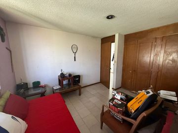 CASA EN VENTA  4 REC. EN AV PERIODISMO $3,200,000