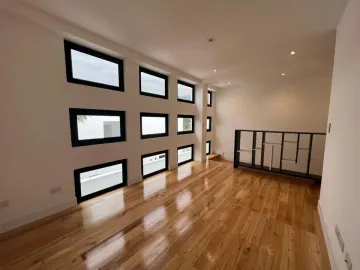 CASA EN VENTA EN SECTOR TANDA NAYÓN DE 4 DORMITORIOS QUITO ECUADOR