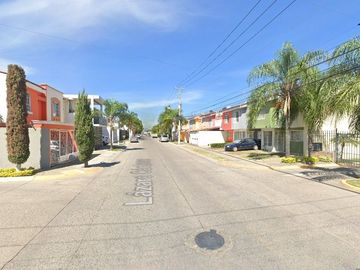 VENTA DE CASA, LAZARO CARDENAS, PARQUES DE TESISTAN, ZAPOPAN JALISCO, REMATE BANCARIO