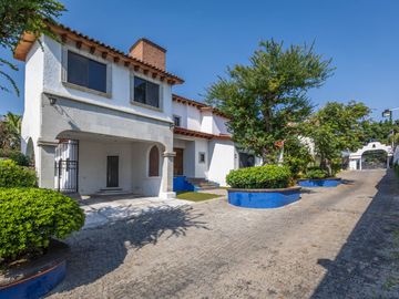 Casa Elvira