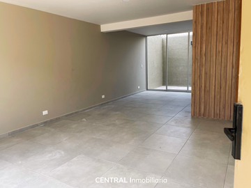 Casa Eco-Residencial en Venta| Cuautlancingo | 3 Recámaras + Roof Garden| Muros Independientes