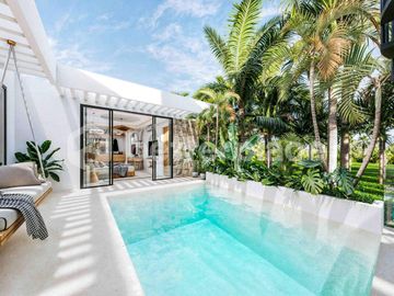 Serene Island Retreat : 2 Bedroom Villa with Stunning Rice Field Views