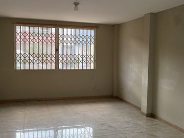 Vendo casa de dos plantas en Conjunto Residencial Santorini