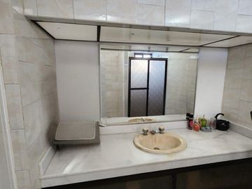 Casa en venta zona San Pedro Garza Garcia Colonial de la Sierra alberca y vista
