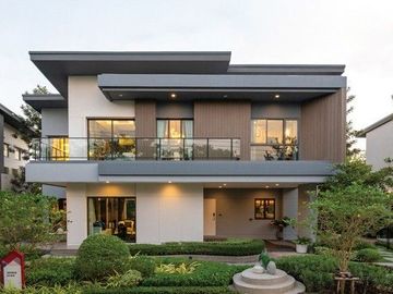 Luxury House For Sale Bangkok Boulevard Luxury 2 floors Motorway - Rama 9 Lat Krabang Bangkok