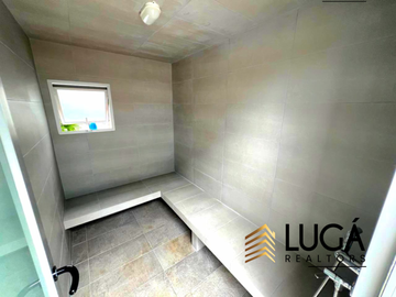 Suite por estrenar frente al mar en venta, cerca al Mall del Pacífico, sector Playa Murciélago, Manta, Ecuador