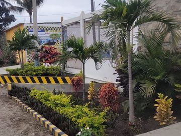 VENTA NEGOCIO DE MODERNA LAVADORA, SANTA ELENA