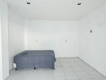Vive o Invierte en Ciudad Caucel – Casa en Venta sobre Avenida Principal