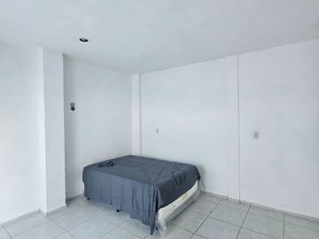 Vive o Invierte en Ciudad Caucel – Casa en Venta sobre Avenida Principal