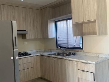 CASA EN VENTA, ACCESO CONTROLADO, NORPONIENTE, AREA COMUN CON ALBERCA