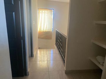 CASA EN VENTA, ACCESO CONTROLADO, NORPONIENTE, AREA COMUN CON ALBERCA