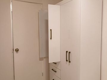 Alquilo habitacion amoblada para señorita -MODO ROMMIE -dentro de Edificio Moderno - areas comunes