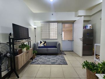 Brixton Place 2BR Two Bedroom with Parking near BGC FOR SALE WC202