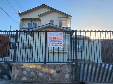 Se vende hermosa casa en el Bosque San Carlos, La Serena
