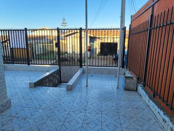 Se vende hermosa casa en el Bosque San Carlos, La Serena