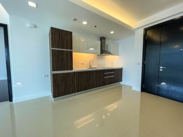 FOR SALE: HIGH-FLOOR UNIT located at West Gallery Place, BGC, Taguig City