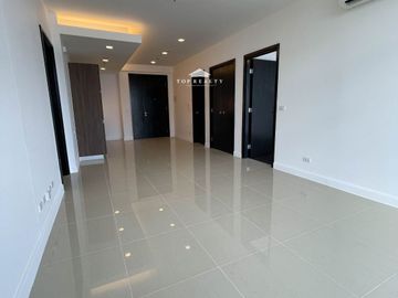 FOR SALE: HIGH-FLOOR UNIT located at West Gallery Place, BGC, Taguig City