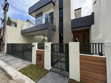 Modern 4-Bedroom Home in The Grand Parkplace Village, Imus – Move-In Ready!
