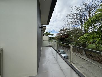 Modern 4-Bedroom Home in The Grand Parkplace Village, Imus – Move-In Ready!