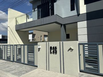 Stylish 3-Bedroom Smart Home in Town & Country West, Molino, Bacoor – ₱12,700,000