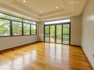 5BR HOUSE & LOT; MANILA SOUTHWOODS; CARMONA, CAVITE - FOR SALE