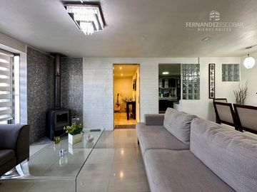 SAN FELIPE - VENDE CASA DE DOS PISOS 2D 1B 2E VILLA LA ESTANCIA