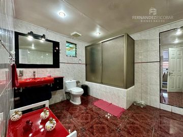 SAN FELIPE - VENDE CASA DE DOS PISOS 2D 1B 2E VILLA LA ESTANCIA