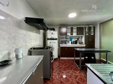 SAN FELIPE - VENDE CASA DE DOS PISOS 2D 1B 2E VILLA LA ESTANCIA