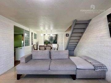 SAN FELIPE - VENDE CASA DE DOS PISOS 2D 1B 2E VILLA LA ESTANCIA