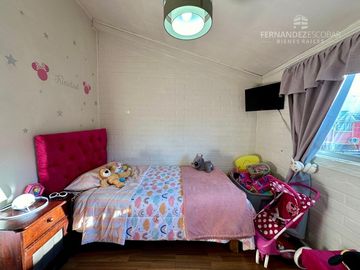 SAN FELIPE - VENDE CASA DE DOS PISOS 2D 1B 2E VILLA LA ESTANCIA