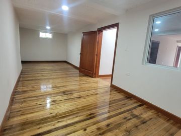 VENTA DE CASA DOS DEPARTAMENTOS GUALACEO