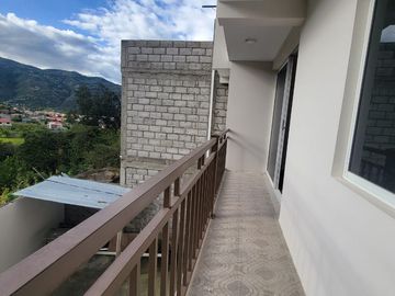 VENTA DE CASA DOS DEPARTAMENTOS GUALACEO