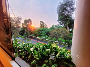 Exclusivo Duplex Frente a Parque y Terraza: a Una Cuadras de Monte Umbroso
