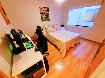 Exclusivo Duplex Frente a Parque y Terraza: a Una Cuadras de Monte Umbroso