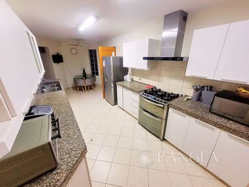 Exclusivo Duplex Frente a Parque y Terraza: a Una Cuadras de Monte Umbroso