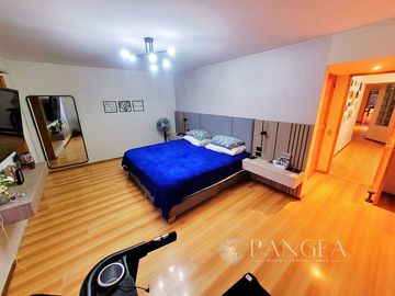 Exclusivo Duplex Frente a Parque y Terraza: a Una Cuadras de Monte Umbroso