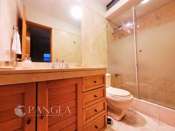 Exclusivo Duplex Frente a Parque y Terraza: a Una Cuadras de Monte Umbroso