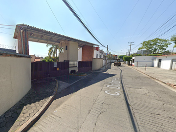 CASA DE RECUPERACIÓN BANCARIA EN CALLE DOLORES URANIO, COL. TEJALPA, JIUTEPEC, MORELOS. ¡NO SE ACEPTAN CRÉDITOS!