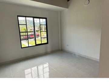 SE VENDE CABAÑA CHINACOTA