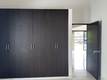 SE VENDE CABAÑA CHINACOTA