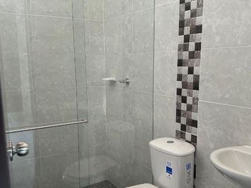 SE VENDE CABAÑA CHINACOTA